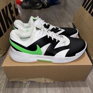 Size 12 Nike Men Court Lite 4 Tennis Shoes, excellent condition!